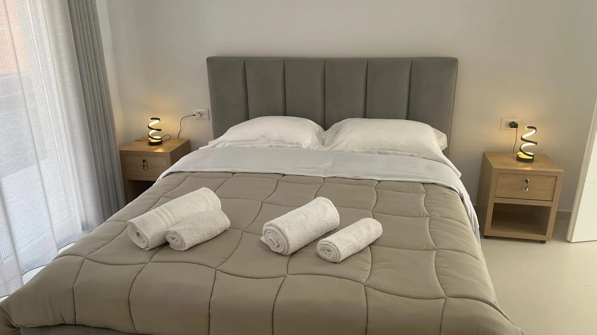 ***  Hotel Familja Cuni 세스 알바니아