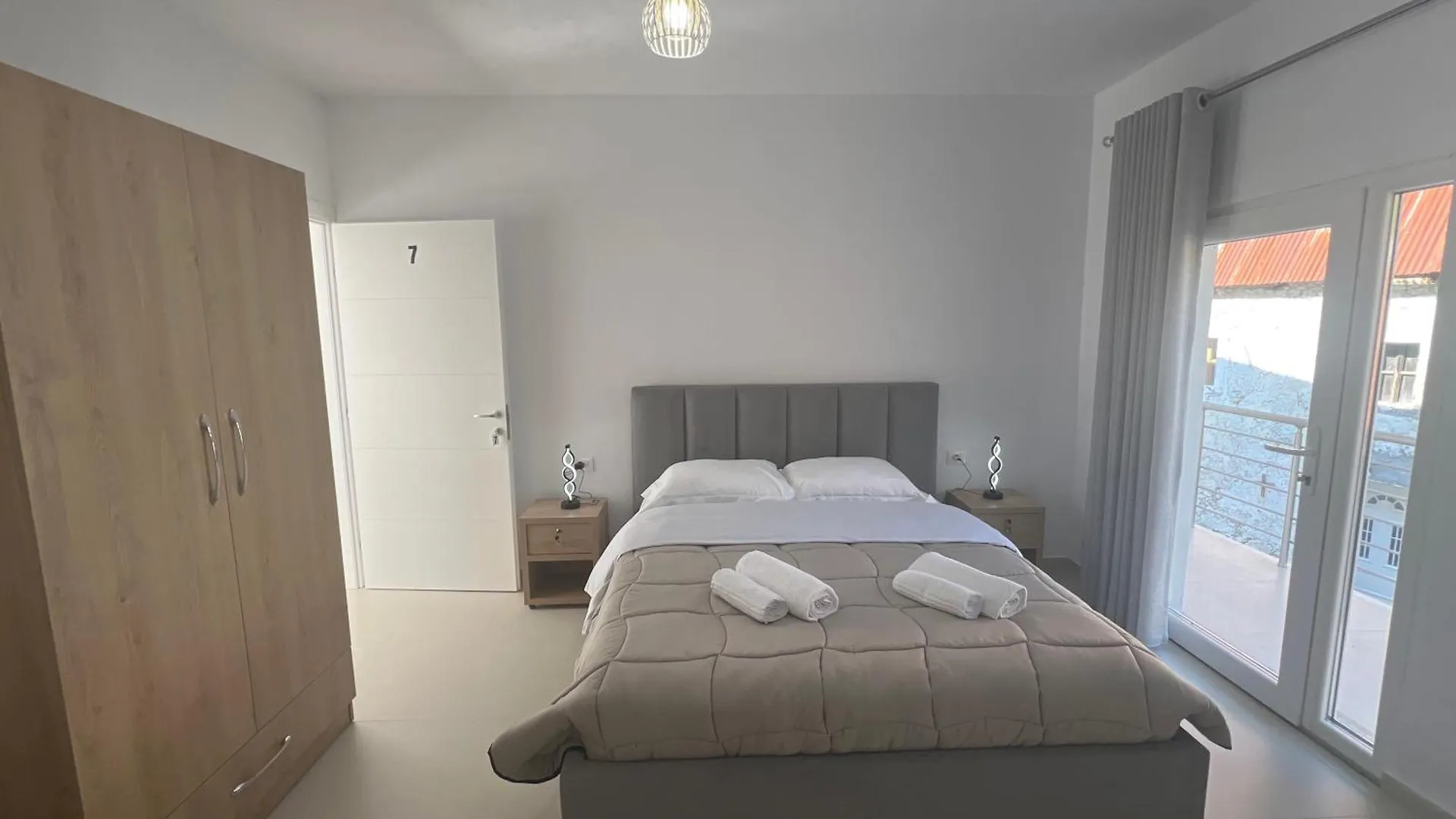 Hotel Familja Cuni 세스